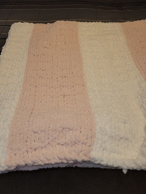 ST Fluffier than Fleece Blanket