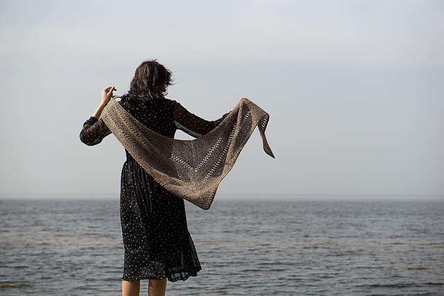 Mia Shawl