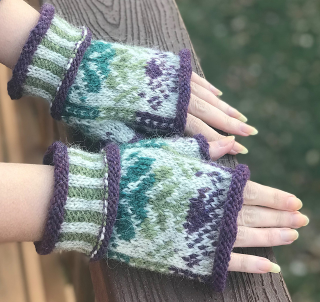 Scottish Thistle Fingerless Gloves