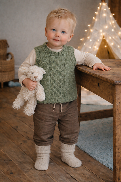 Eira Vest