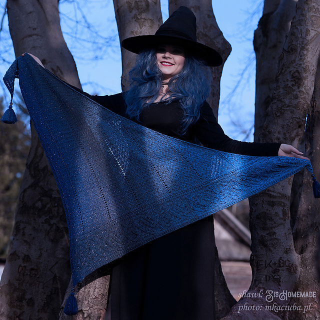 Yaga Shawl