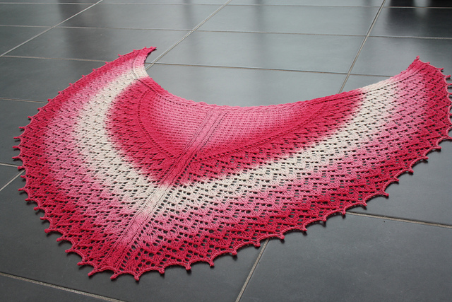VickeVira mystery shawl 2011