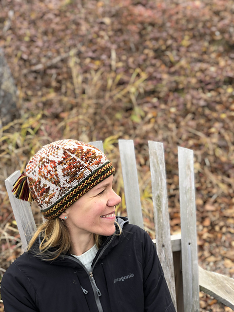Ravelry: Autumn Leaves Hat pattern by Sisu Designs