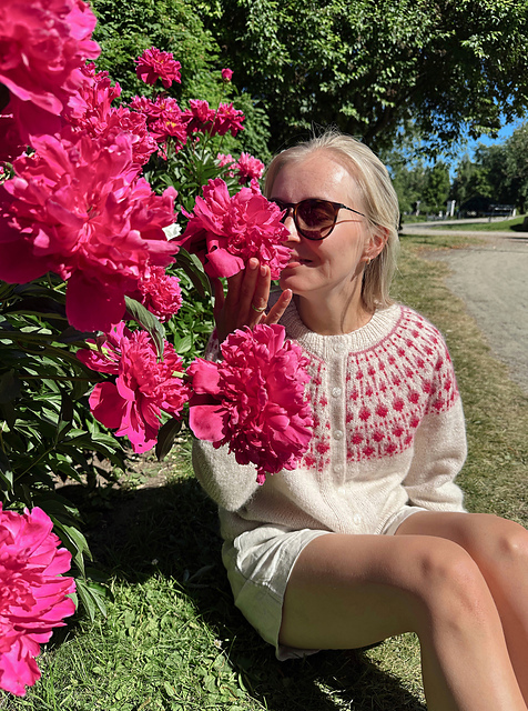 Raspberry Cardigan