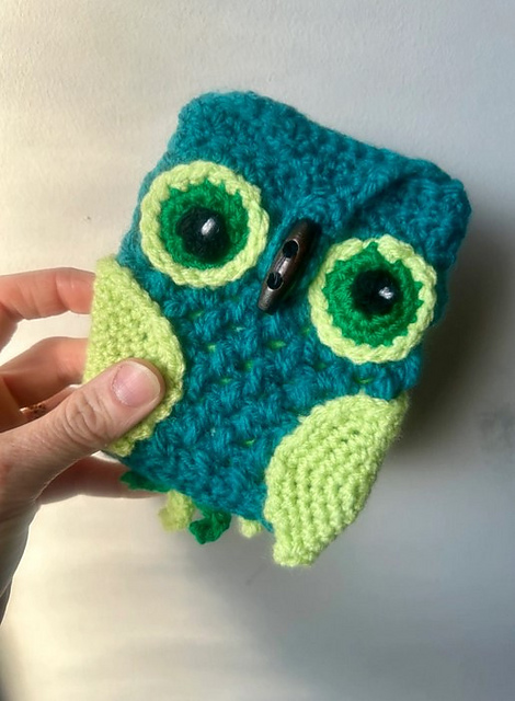 Puffy Owl Phone Sleeve