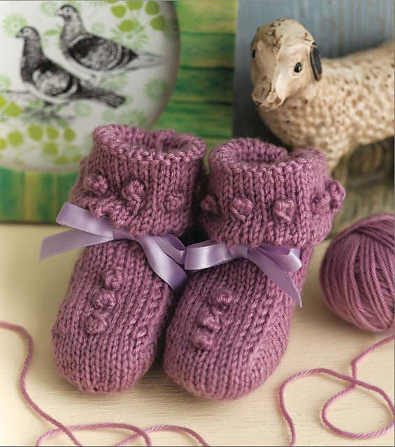 #17 Bobble & Bow Booties
