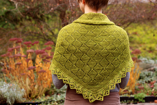 Shoulder Shawl in Cherry Leaf Pattern