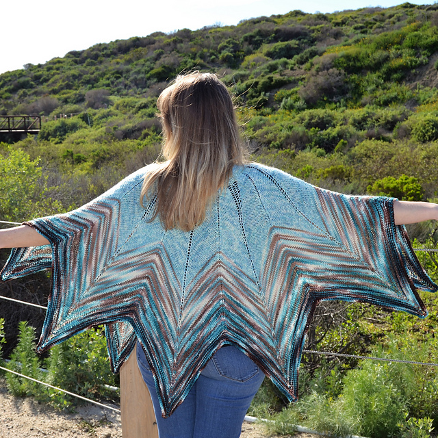 Fading Star Capelet