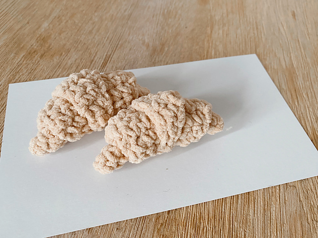 Croissant play food