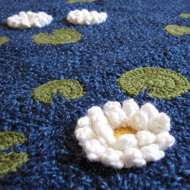 Waterlily Baby Blanket / Lummelampi Vauvapeitto