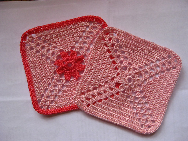 Pretty Petals Afghan Square