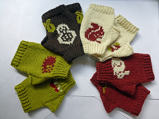 Wee Woodlanders Mittens