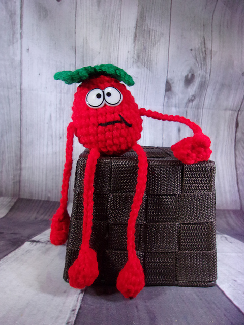 Holly Berry Mini Doode