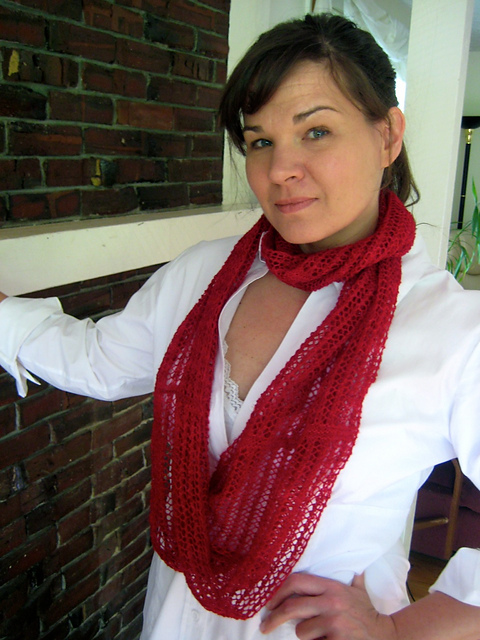 Mari Lace Cowl