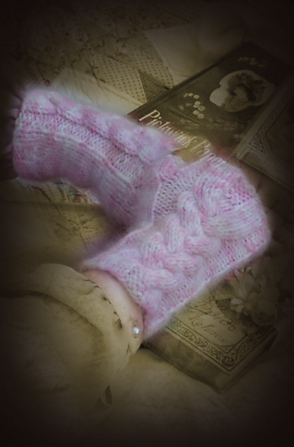 Eve Mitts