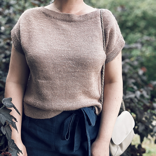 Ravelry: Soothing Stitches Tee pattern by Elina Maaria