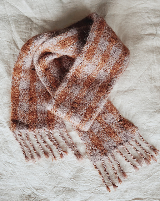 Dundee Scarf