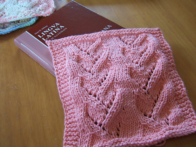 Vine Lace Cloth