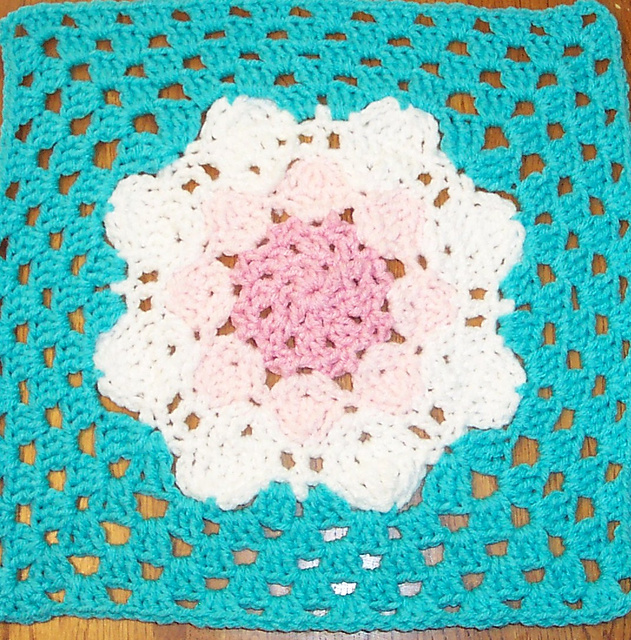 Flower Power Nbr 4 Petal Square
