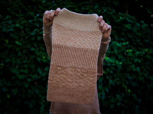 LINEE cowl