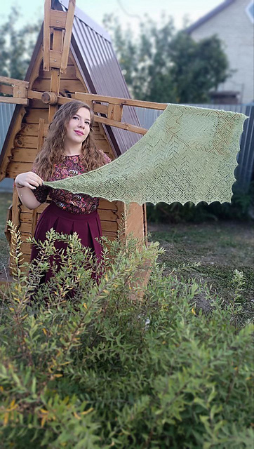Ravelry: Angélica Lace Knit Shawl pattern by Marina Gorshtein