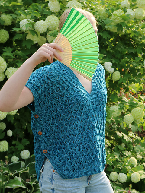 ravelry-mariine-shawl-top-pattern-by-satu-kes-vaara