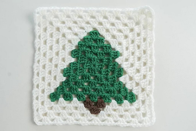 Christmas Tree Basic Granny Square