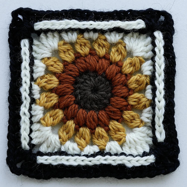 Vintage Sunburst Granny Square