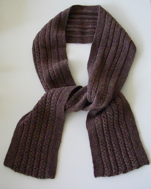 # 10 Friends Scarf