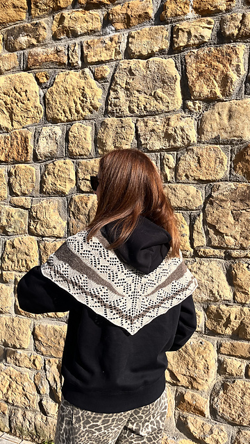 Latte Dune Shawl