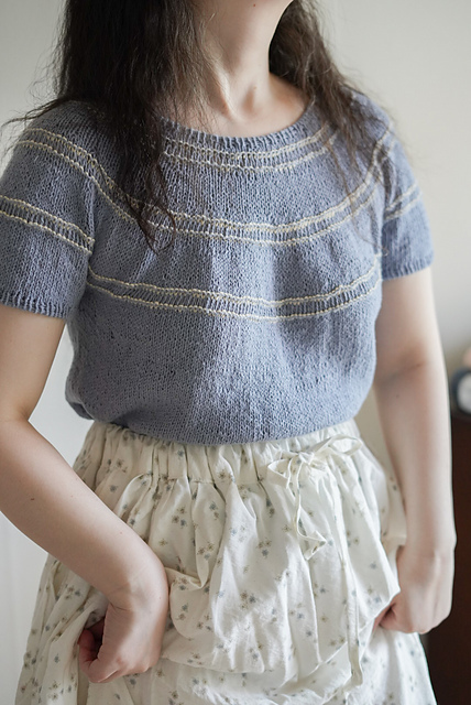 Merry Drop Round Tee
