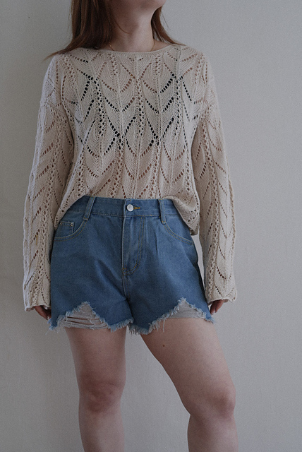Ravelry: Tulip Haze Top pattern by Manmi Choi