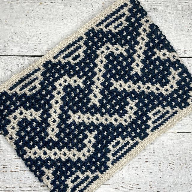 Braided little squares cowl
