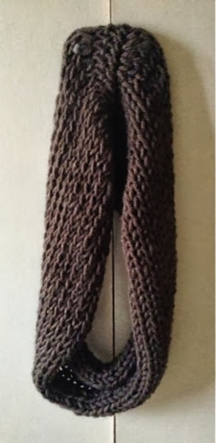 Alternative to "Big Fab" yarn band scarf.