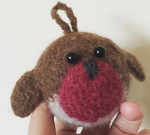 Felted Robin Bauble