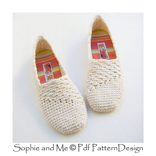 Slanting Line Slippers