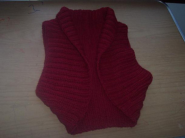 Bolero Hug Me Vest-for knitting board