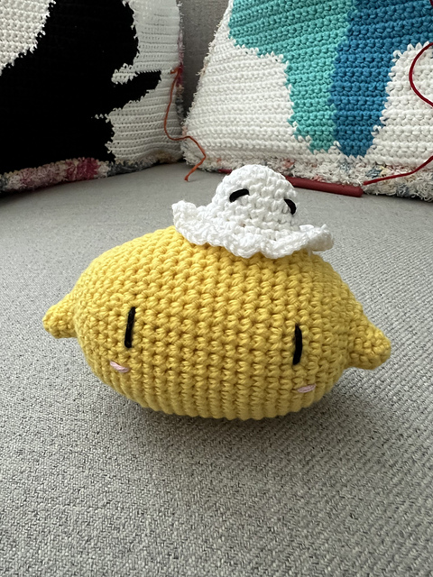 Lemon Ghost with a Ghostly Hat