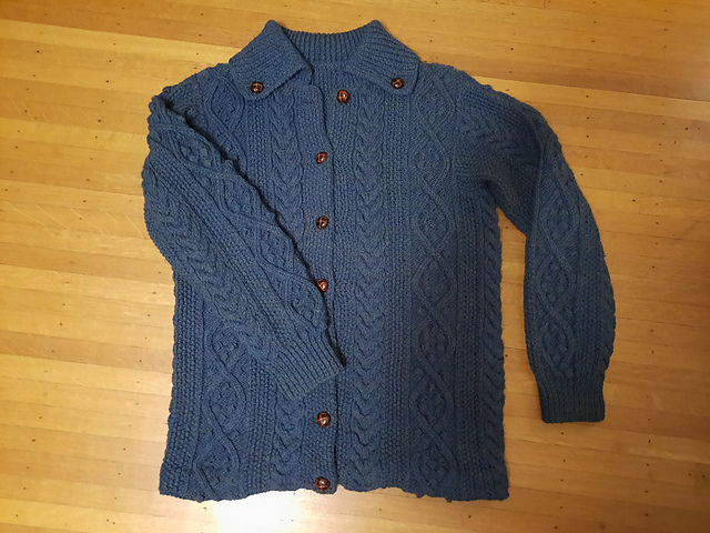 No. 8406 - Woman's Cardigan