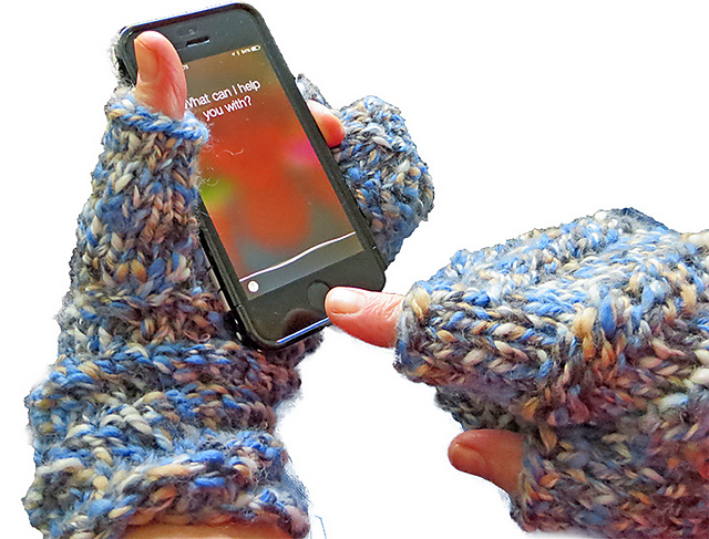Polar VorTexting Mittens
