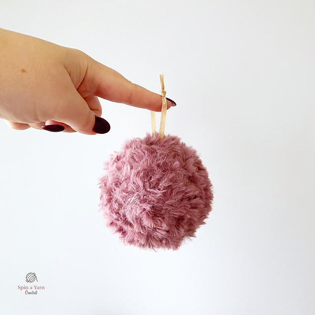 Faux Fur Bauble