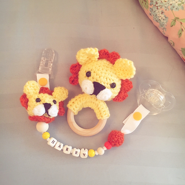 Lion - Pacifier  clip