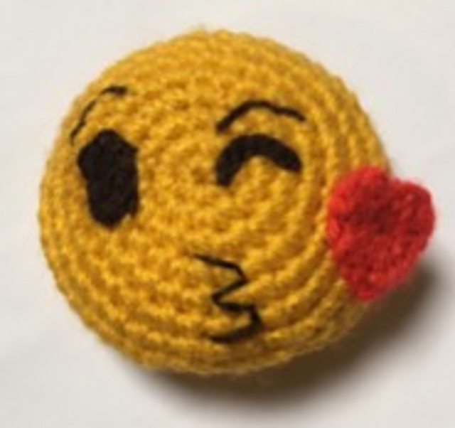 Facebook Kiss Emoji