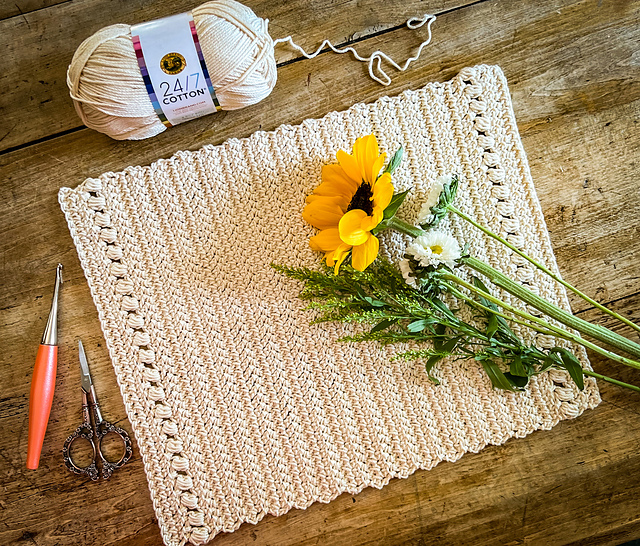 Ravelry Simple Summer Placemat pattern by Christine Blue