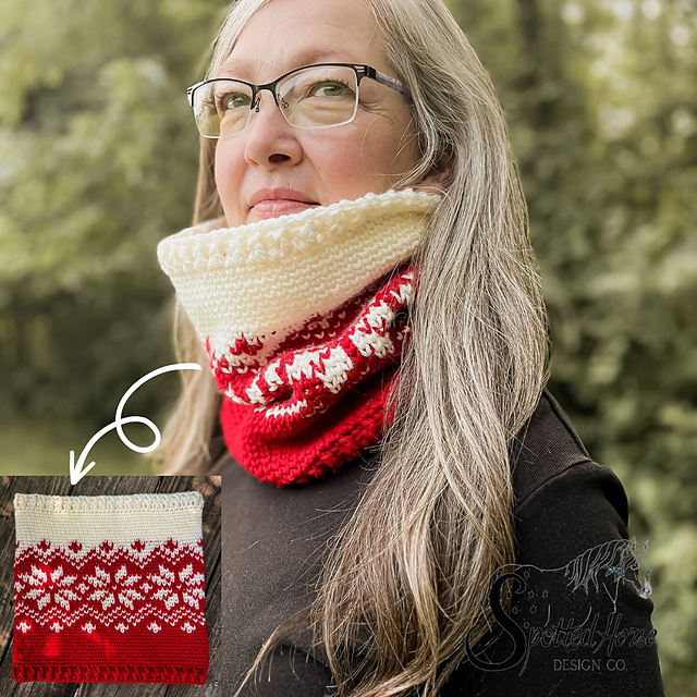 Snowflake Cowl