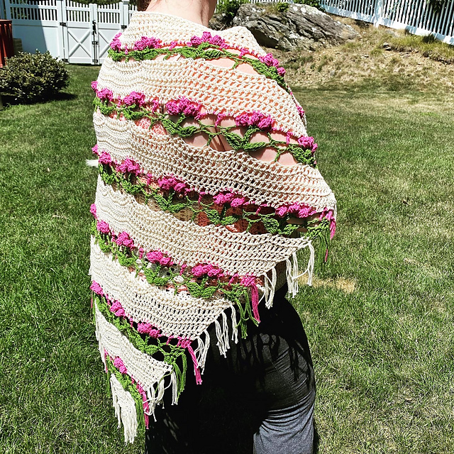Tulip Bouquet Shawl