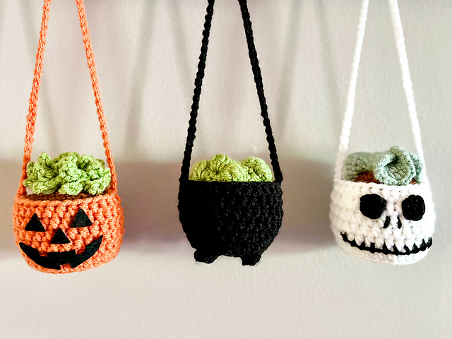 Halloween Car Hanging Plants