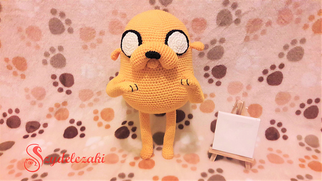 Jake dog from Adventure Time / Yellow dog