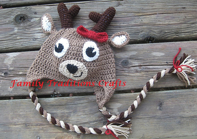 Holly Deer Traditions - Reindeer