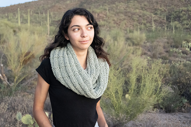 Tiled Infinity Scarf